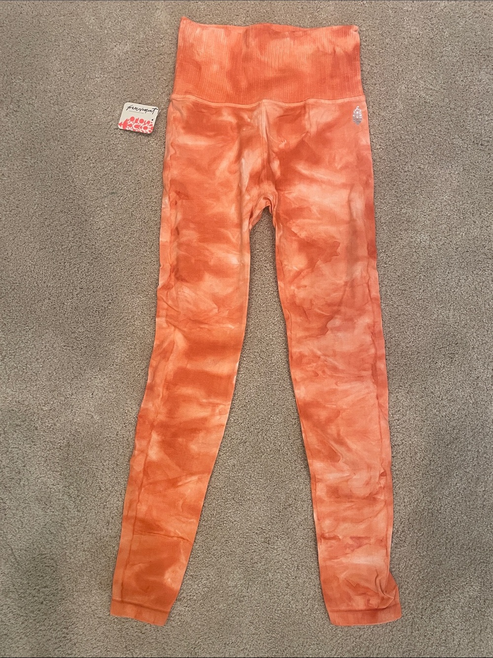 NWT Free People Movement Orange tie dyed leggings, size XS/S